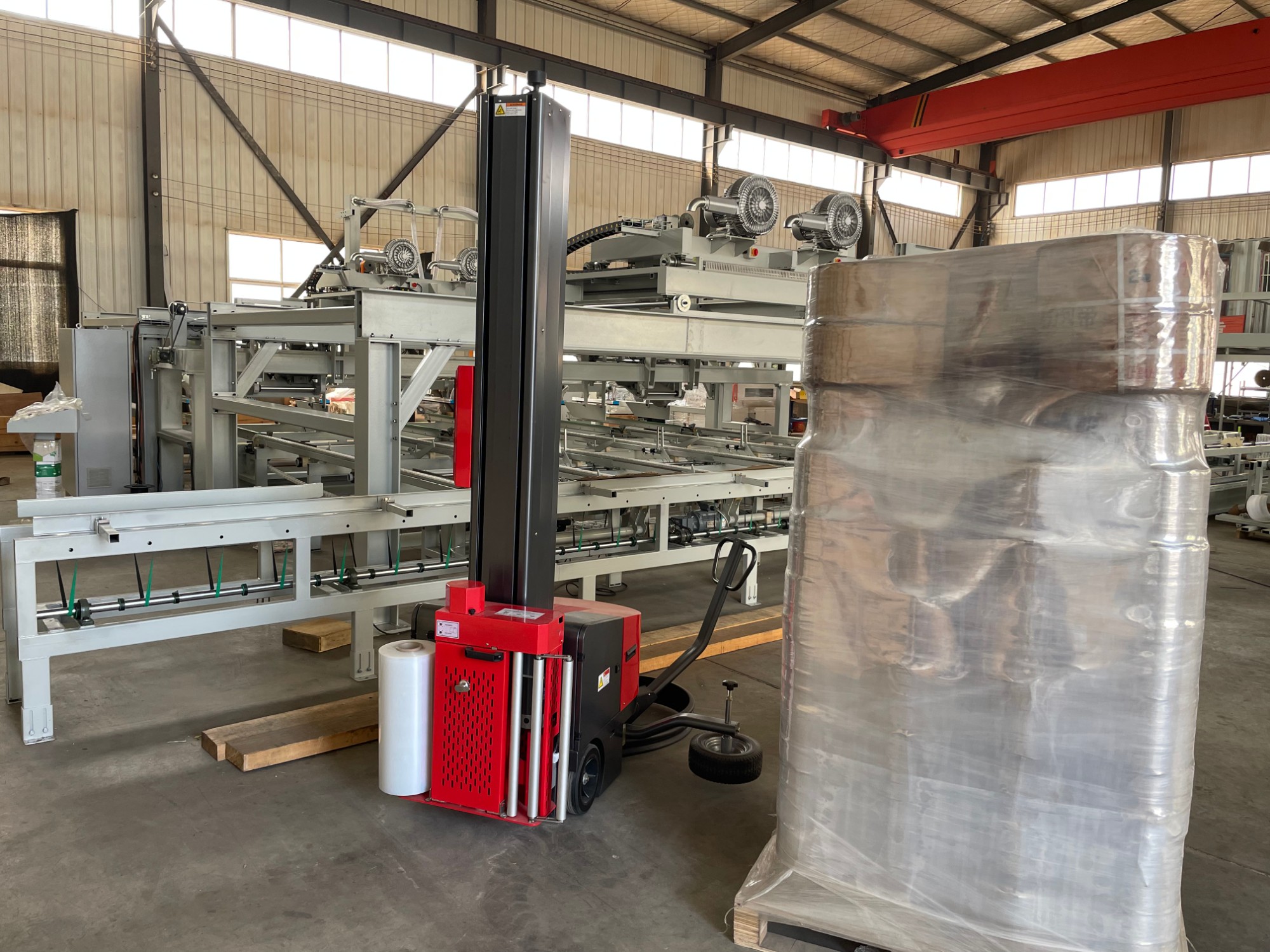 UCR-R600 Robotic Pallet Stretch Wrapper