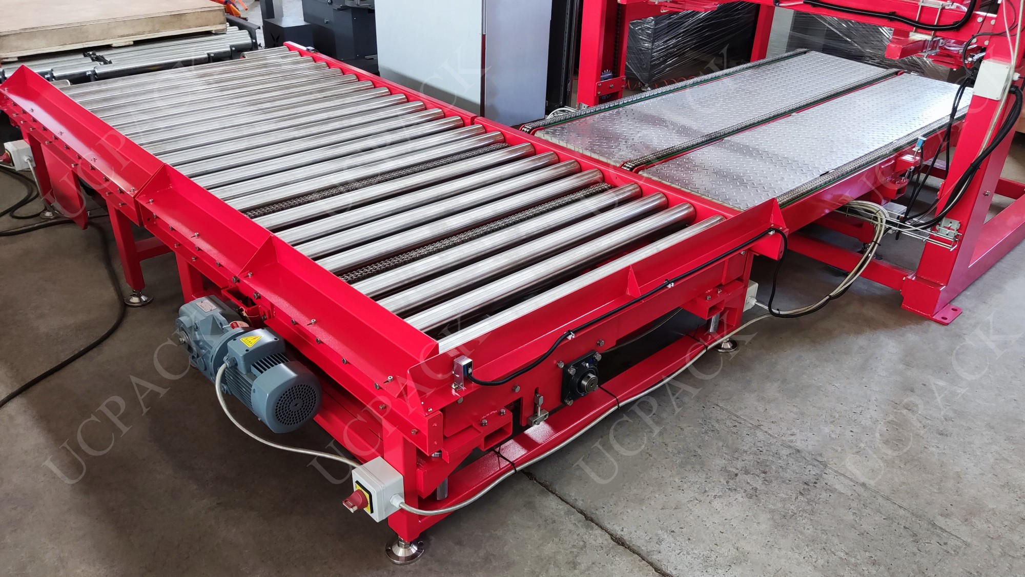 UCTS-900 Right Angle Pop Up Chain Transfer Conveyor